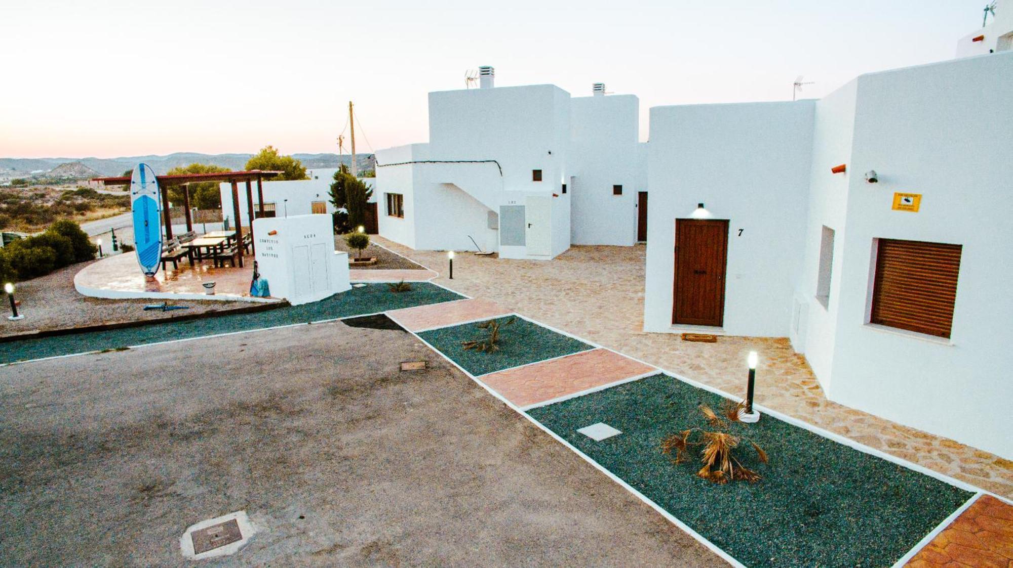 Complejo Turistico Los Bayiyos Agua Amarga  Bagian luar foto