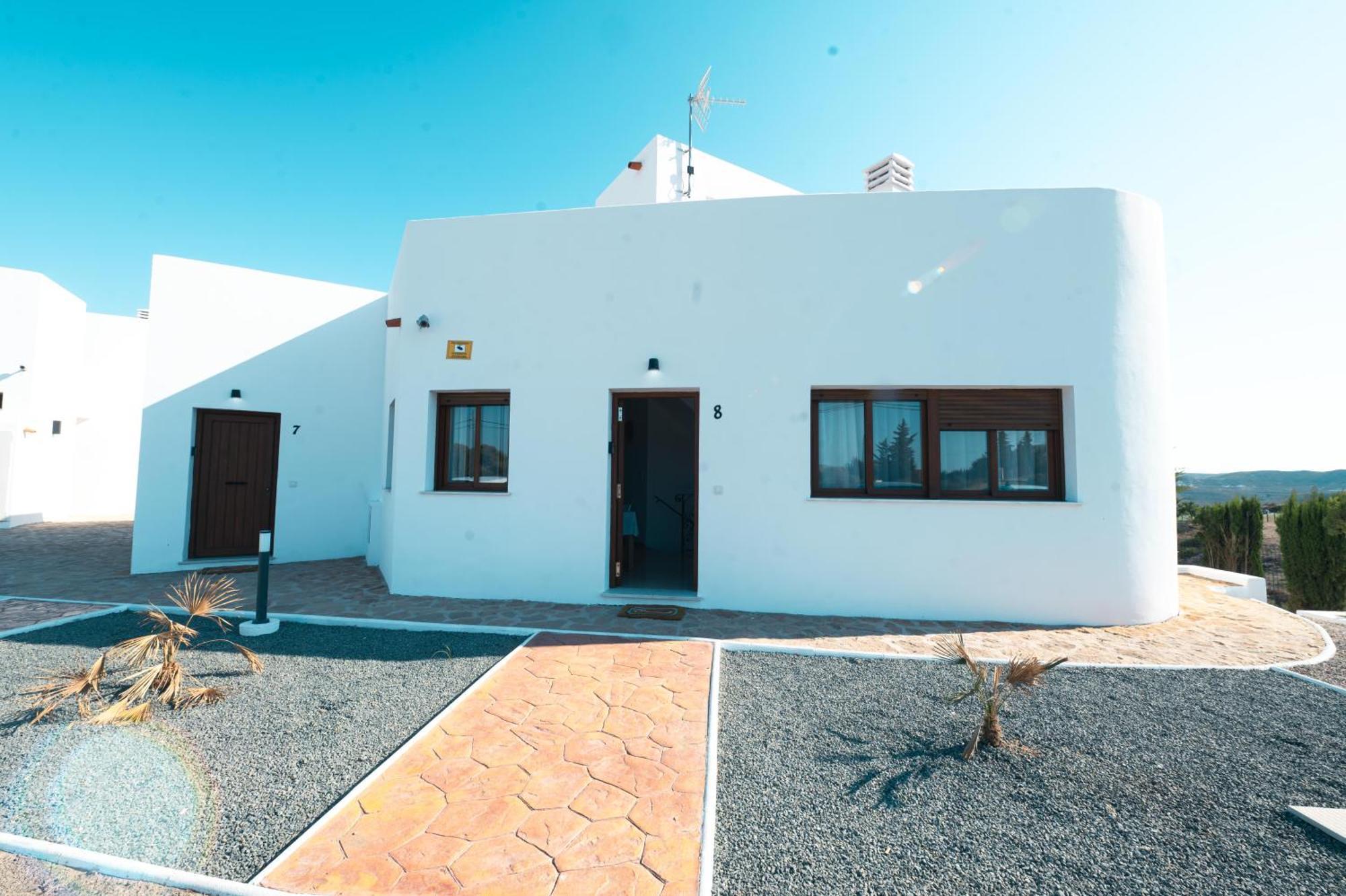 Complejo Turistico Los Bayiyos Agua Amarga  Bagian luar foto