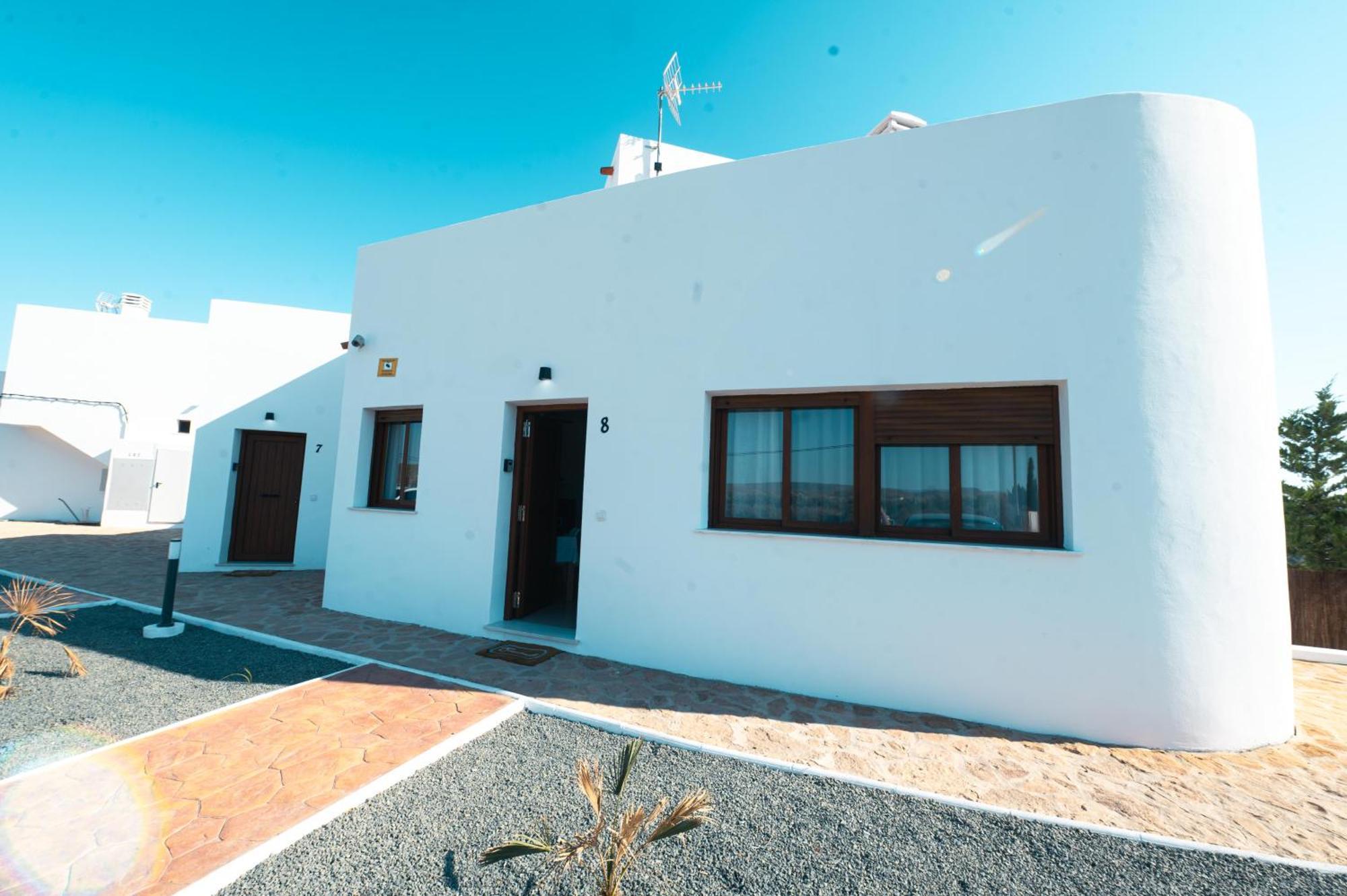 Complejo Turistico Los Bayiyos Agua Amarga  Bagian luar foto